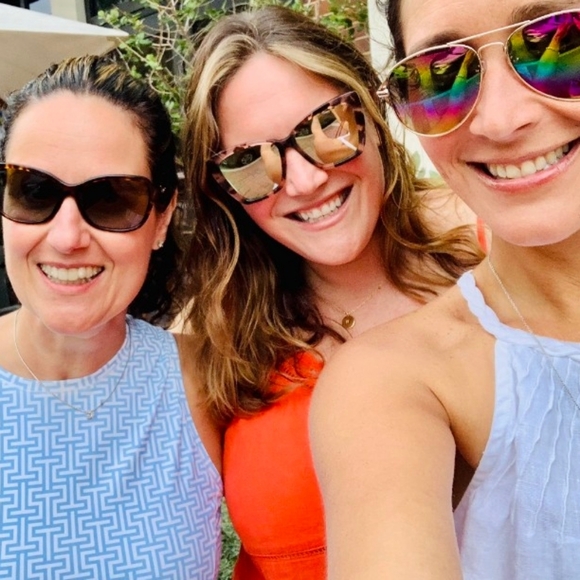 Meet your Posher, Julie - Picture 1 of 1